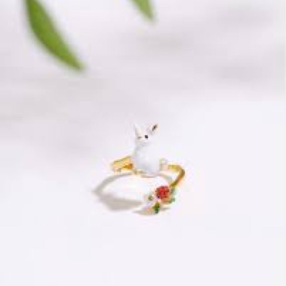 Les Nereides Enchanted Encounter Bunny and White Flower Adjustable Ring